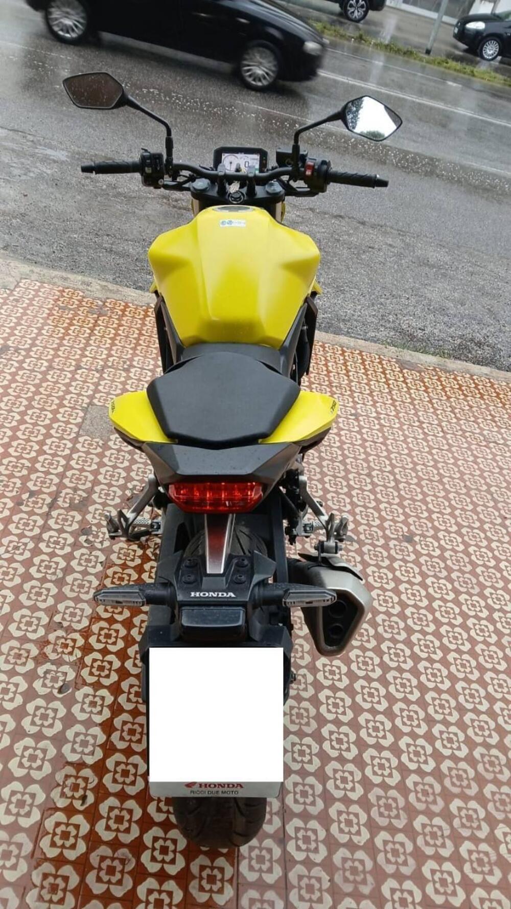 Honda CB 750 Hornet (2023 - 24) (4)