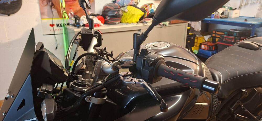 Yamaha MT-10 (2017 - 20) (3)