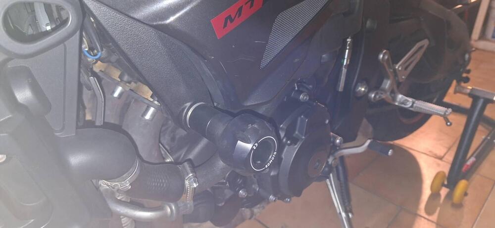 Yamaha MT-10 (2017 - 20) (5)