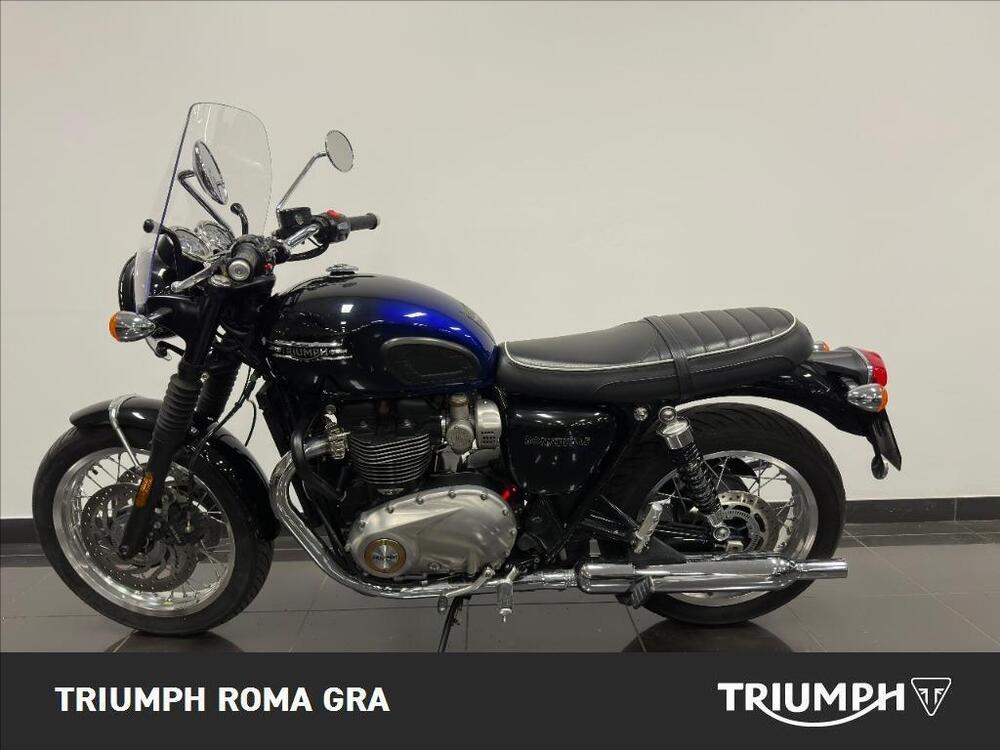 Triumph Bonneville T120 Stealth Edition (2024) (2)
