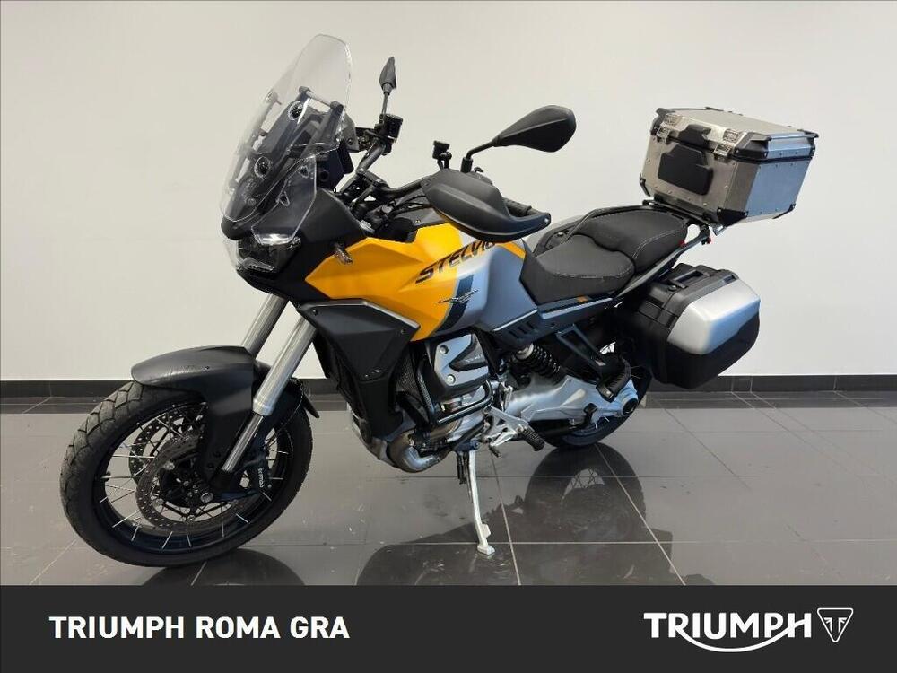 Moto Guzzi Stelvio (2024 - 26) (2)