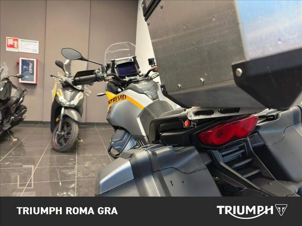 Moto Guzzi Stelvio (2024 - 26) (10)