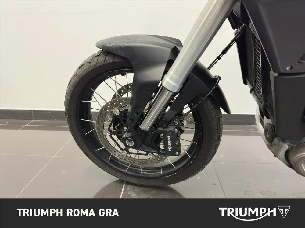 Moto Guzzi Stelvio (2024 - 26) (16)