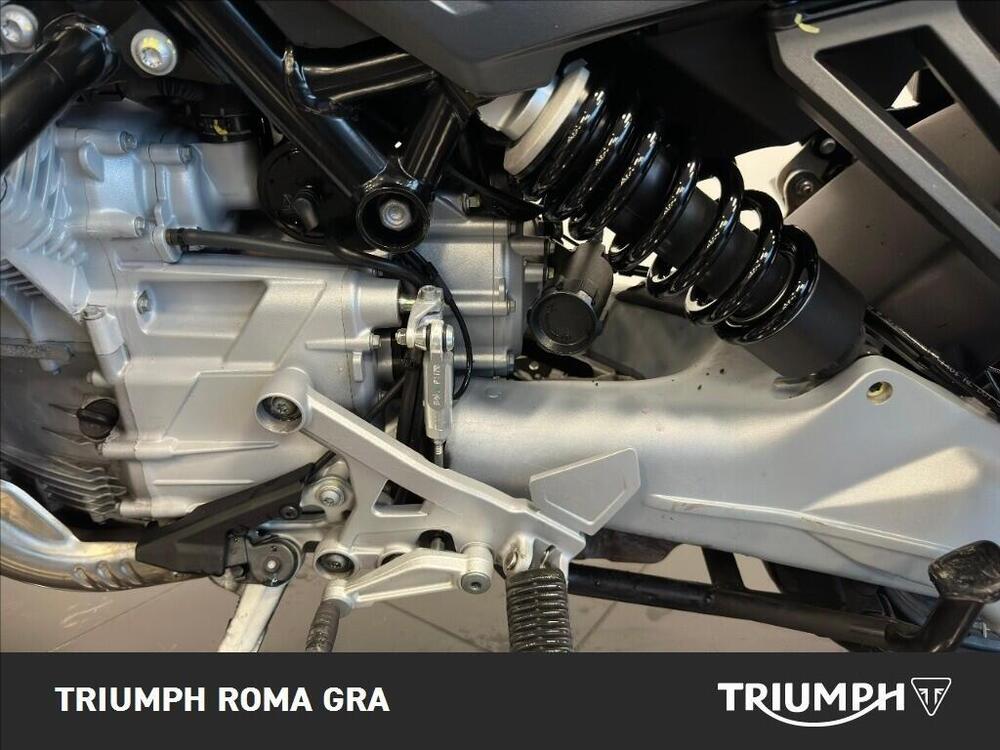 Moto Guzzi Stelvio (2024 - 26) (9)