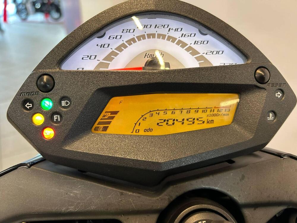 Kawasaki ER-6N (2009 - 11) (3)