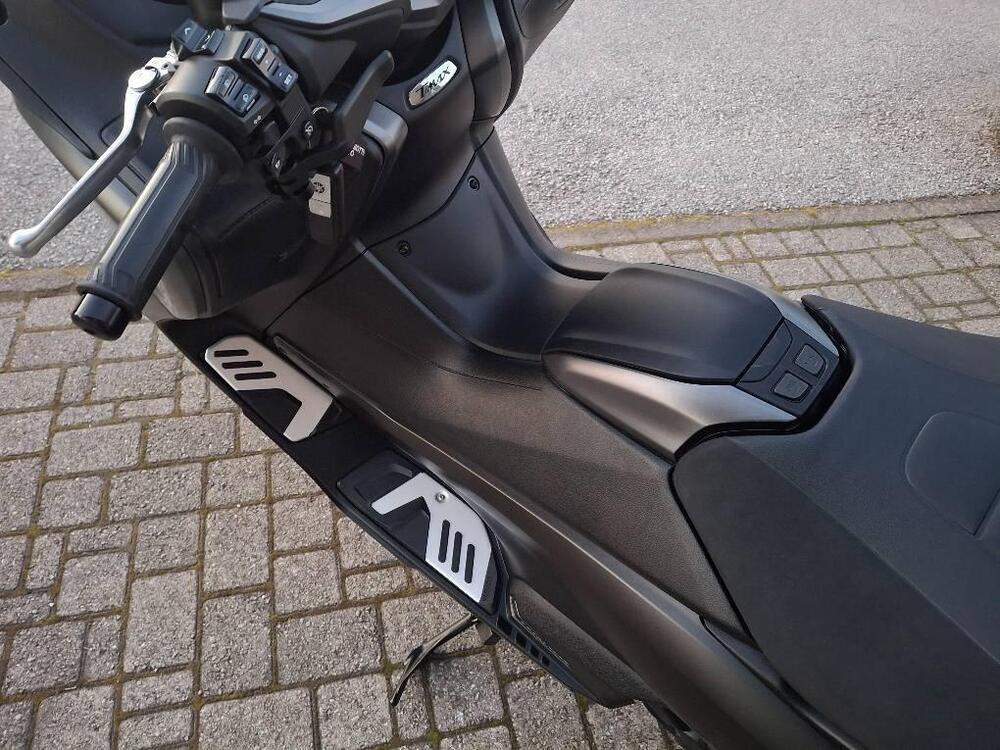 Yamaha T-Max 560 Tech Max (2020) (6)