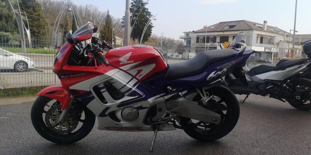 Honda CBR 600 F (1997 - 99) (3)