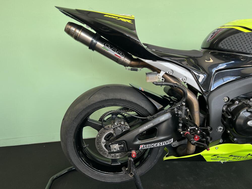 Honda CBR 600 RR (2007 - 08) (13)