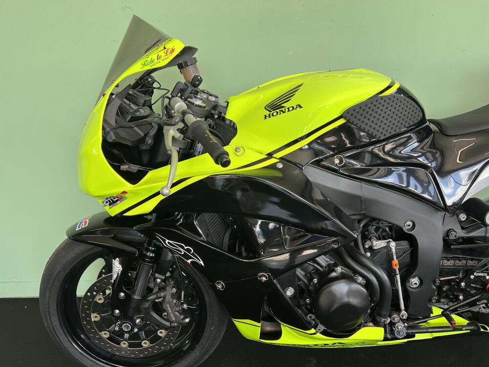 Honda CBR 600 RR (2007 - 08) (15)