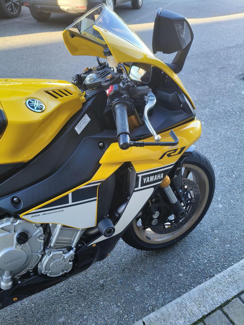 Yamaha YZF R1 60th Anniversary (2015 - 16) (3)