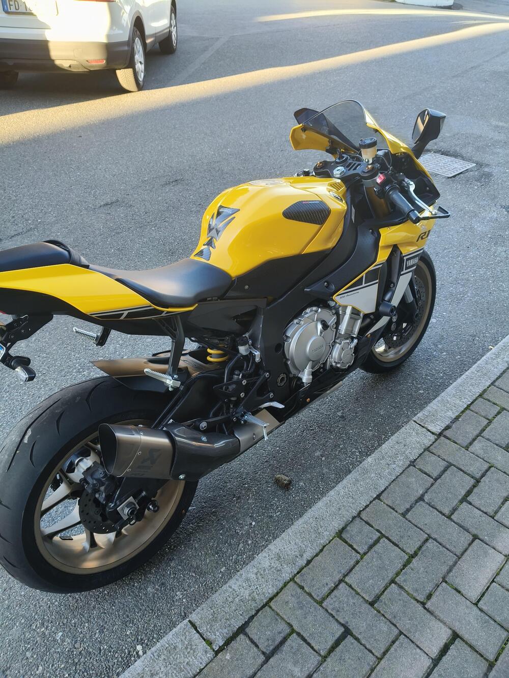 Yamaha YZF R1 60th Anniversary (2015 - 16) (11)