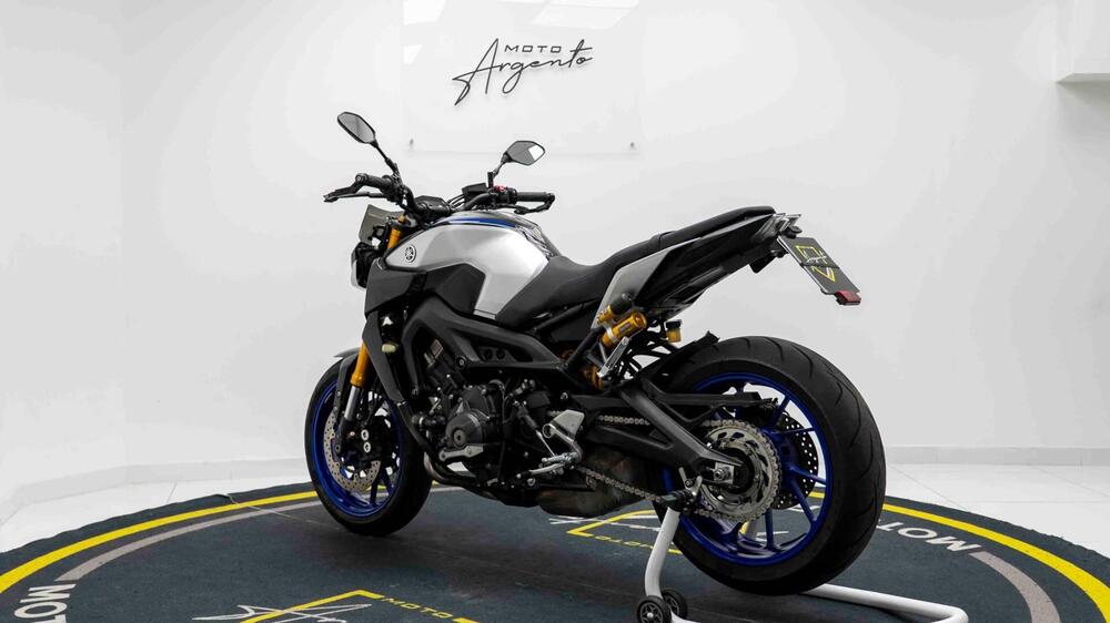 Yamaha MT-09 SP (2018 - 20) (5)