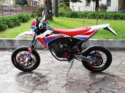 Fantic Motor Motard 125 Performance 4t (2020) usata