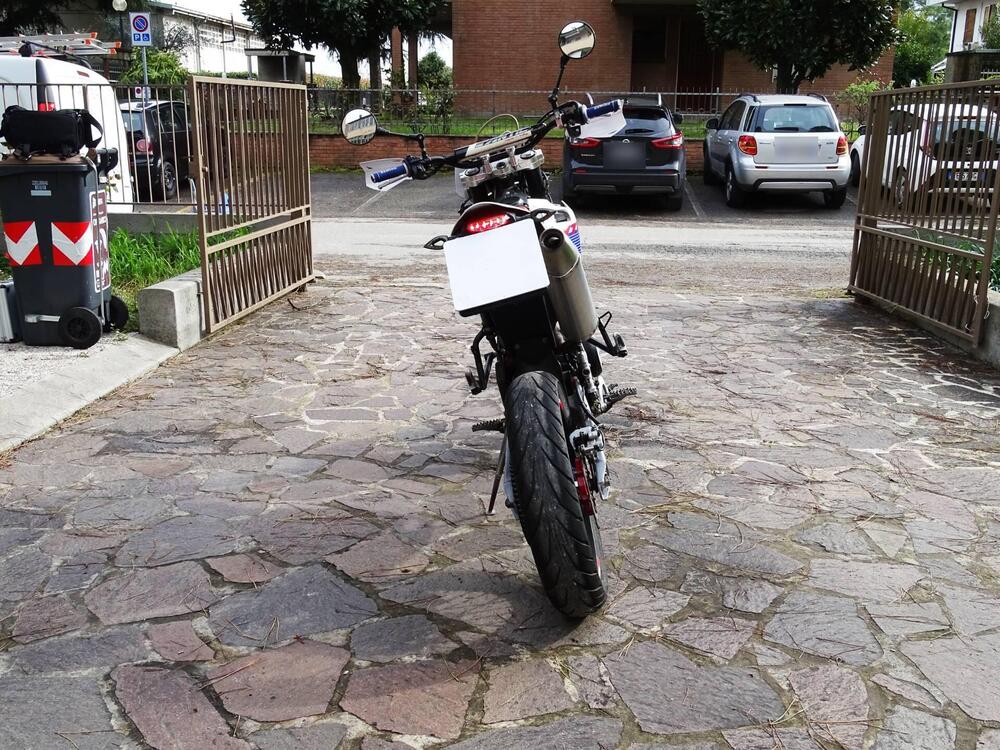 Fantic Motor Motard 125 Performance 4t (2020) (7)