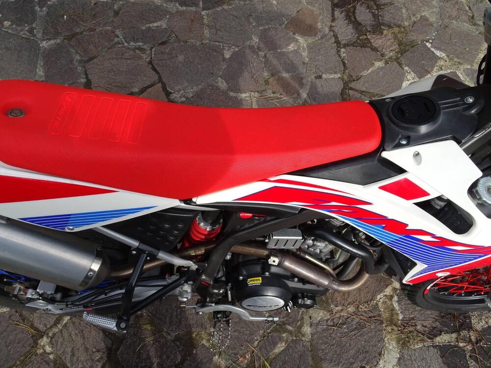 Fantic Motor Motard 125 Performance 4t (2020) (19)