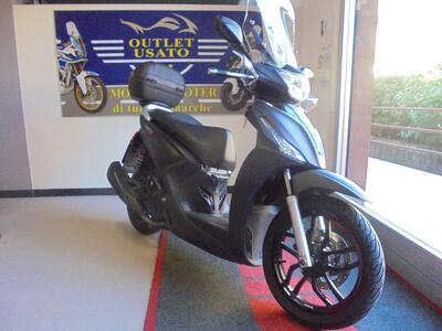 Kymco People 200i S (2021 - 26) usata