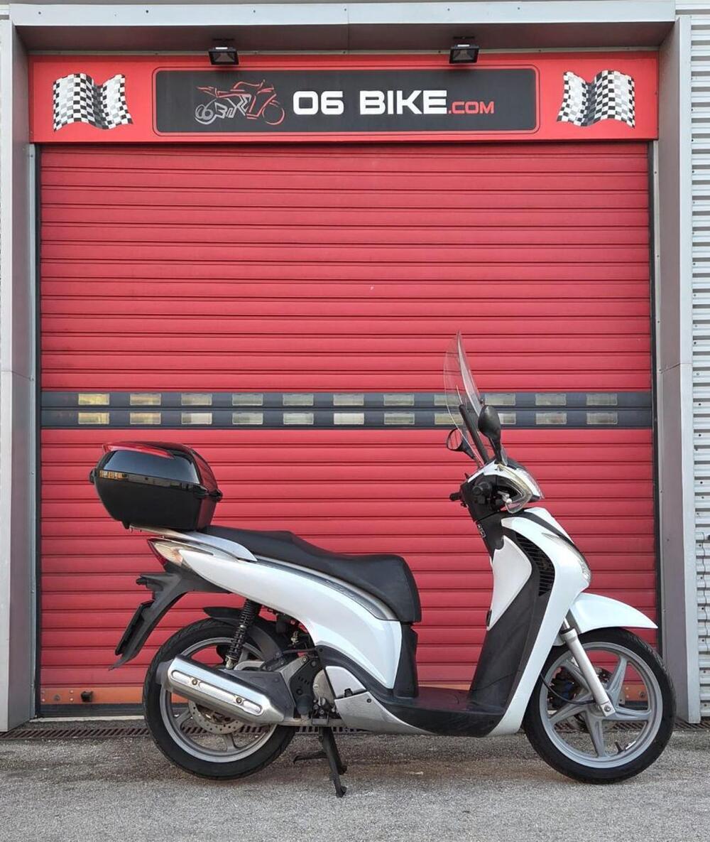 Honda SH 150i (2009 - 12) (2)