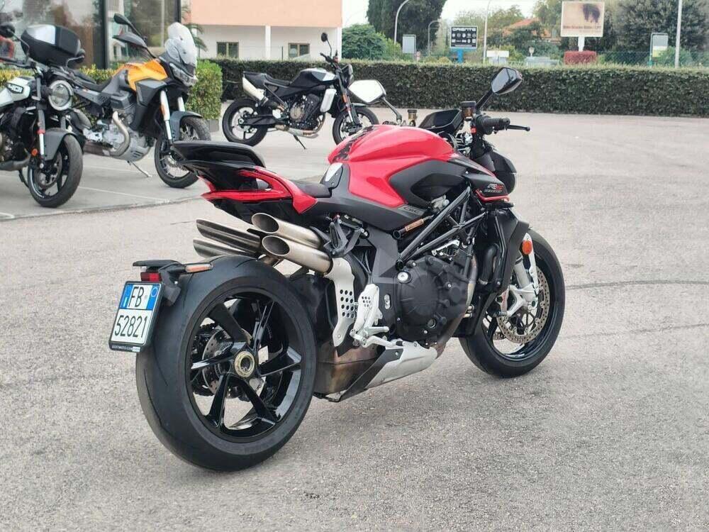 MV Agusta Brutale 1000 RS (2022 - 26) (5)