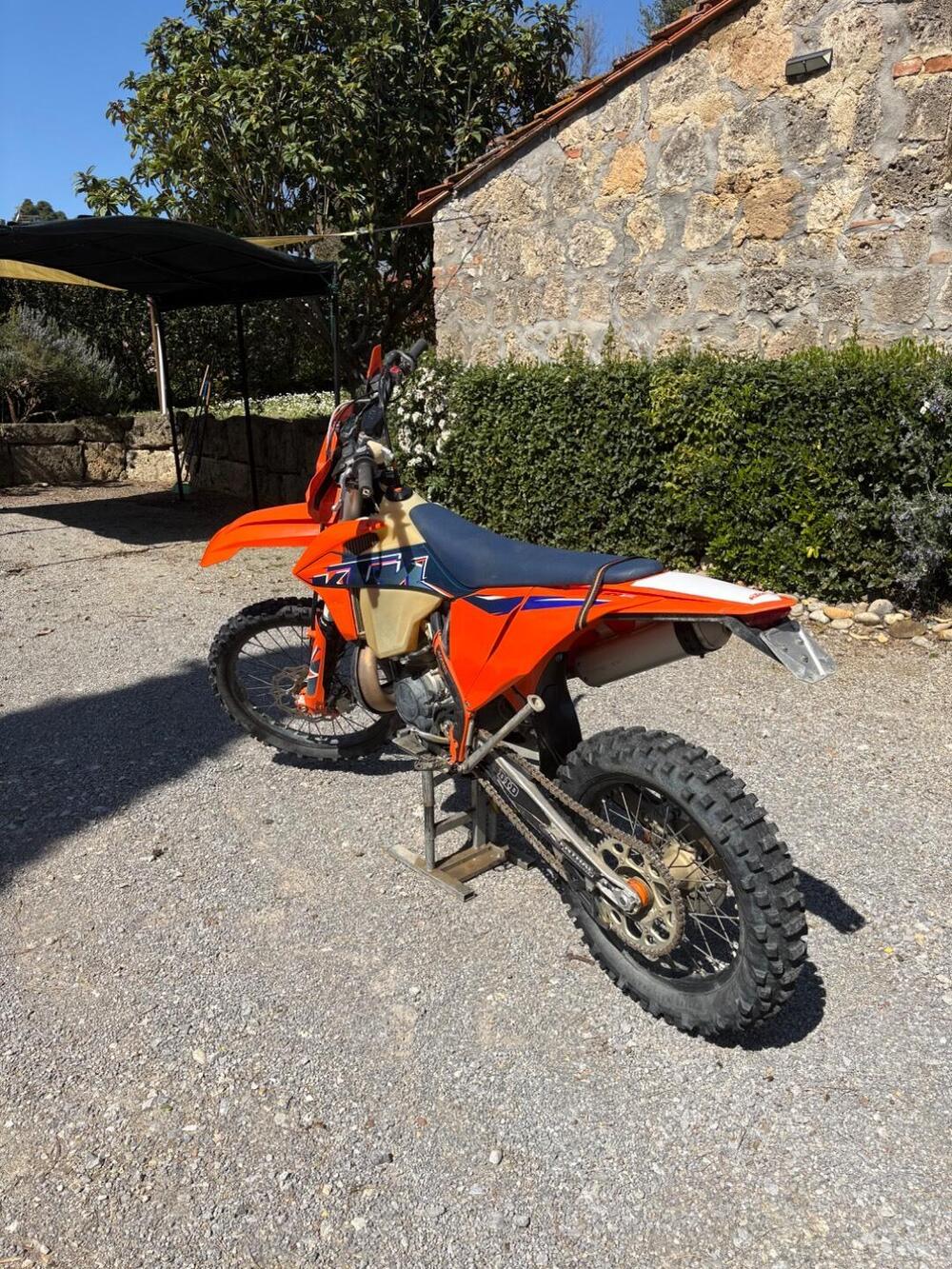KTM 300 EXC E TPI (2022) (8)