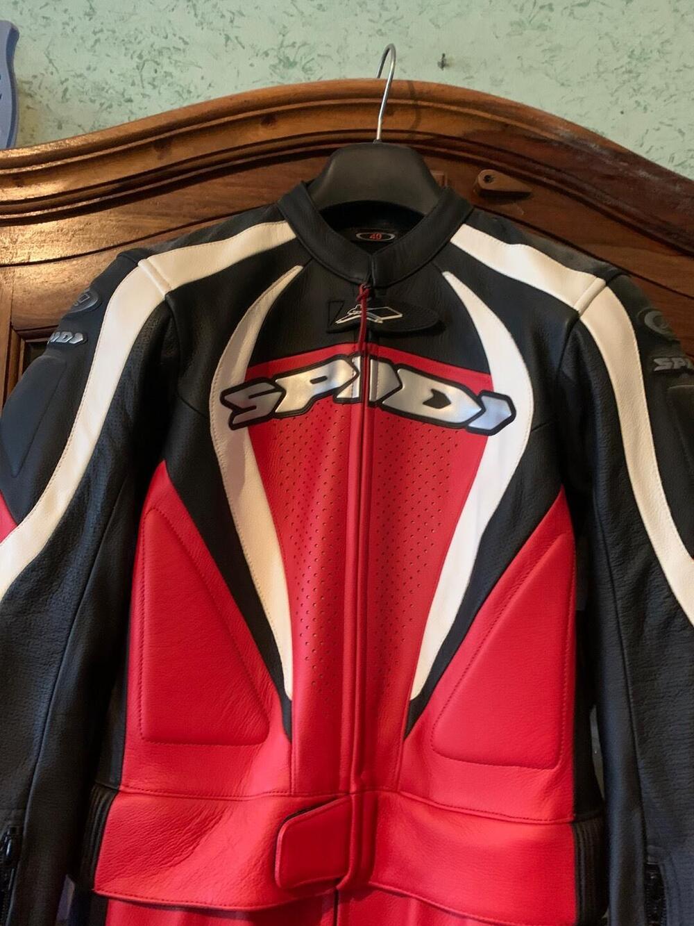 Vendo tuta moto modello Spidi con accessori (4)