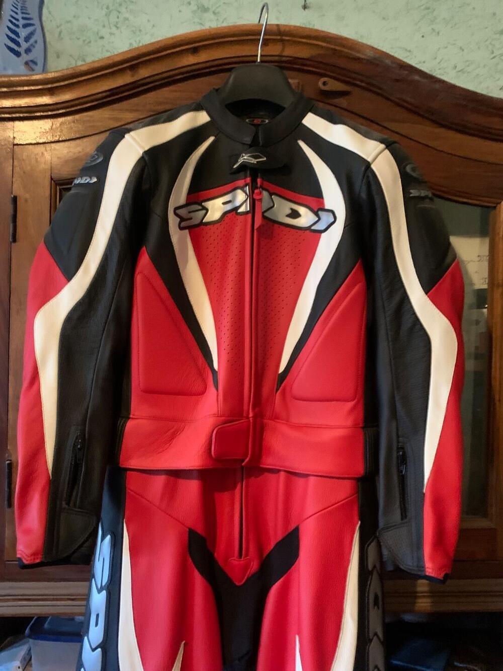 Vendo tuta moto modello Spidi con accessori (6)