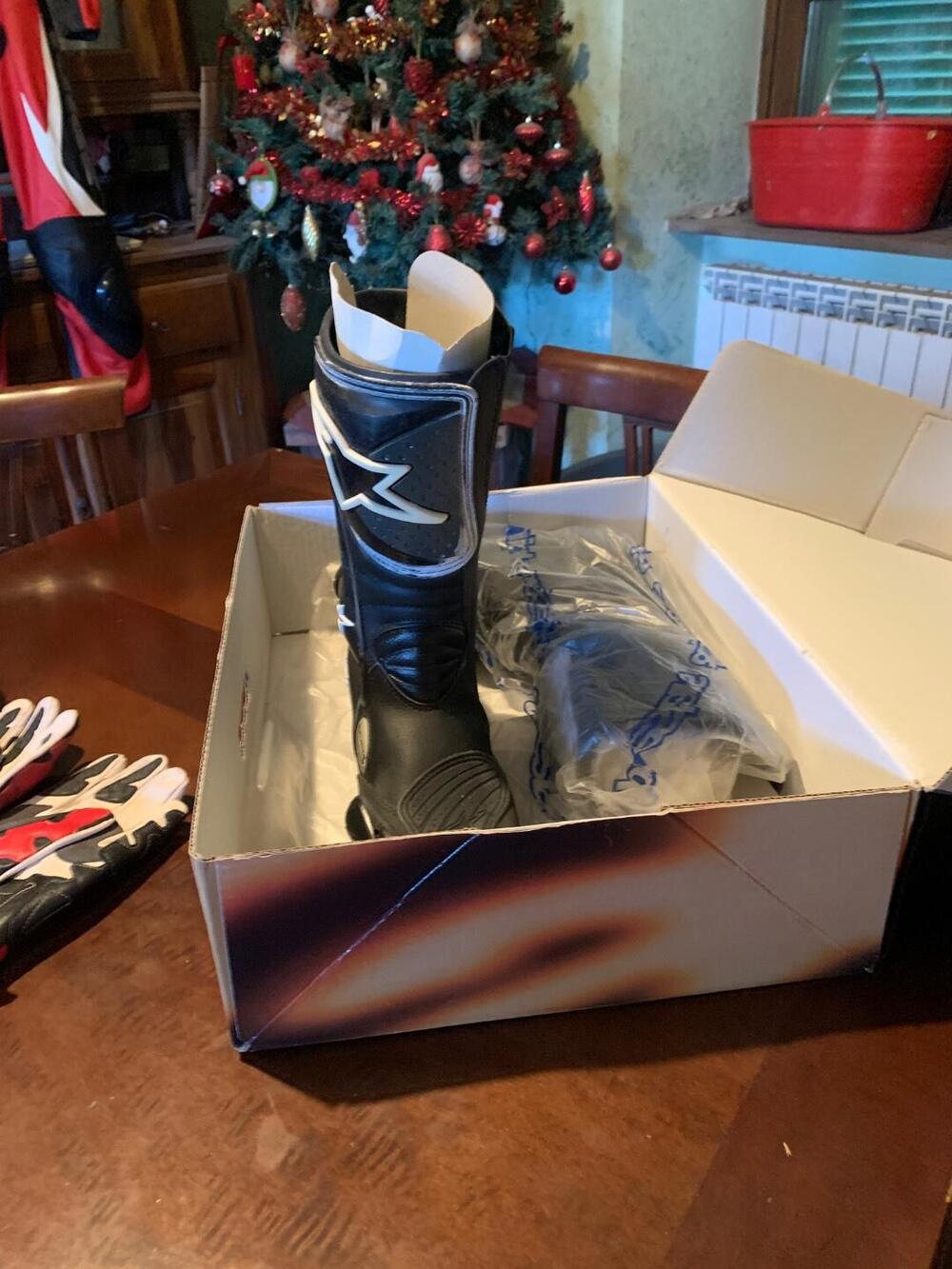 Vendo tuta moto modello Spidi con accessori (9)