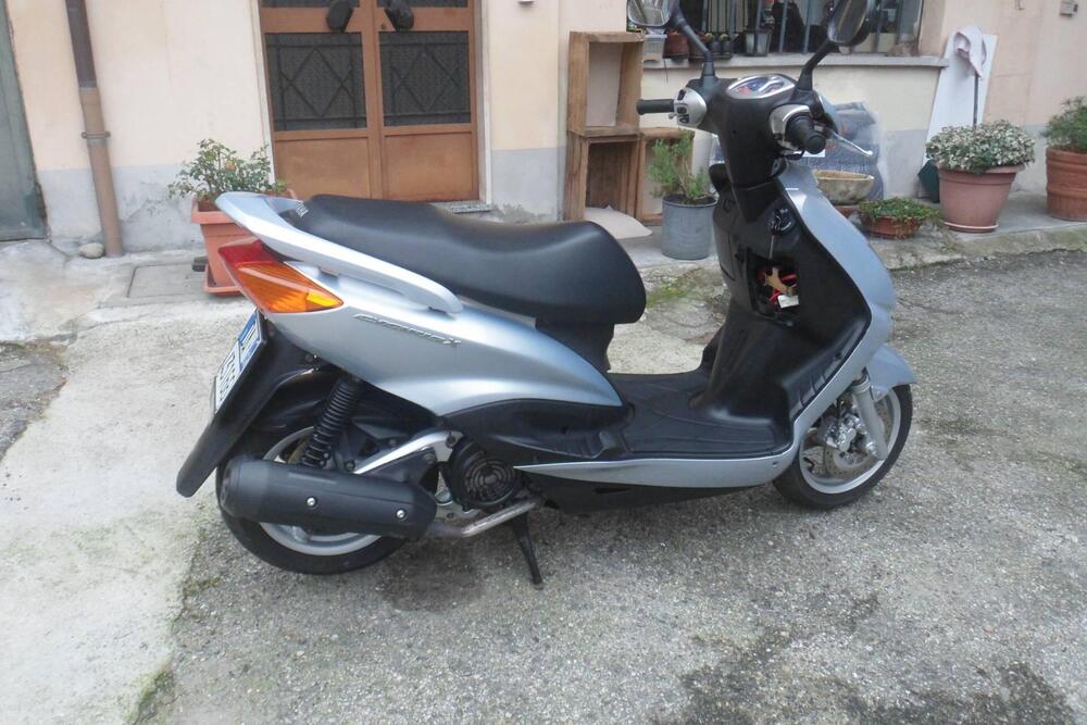 Yamaha Cygnus X 125 (2004 - 05) (2)