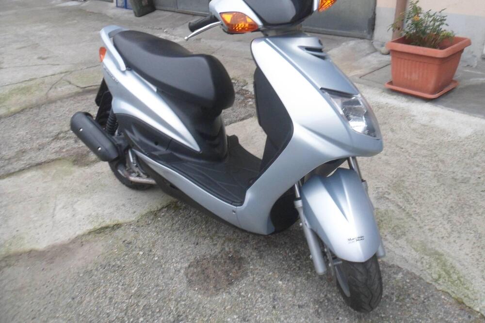 Yamaha Cygnus X 125 (2004 - 05) (9)