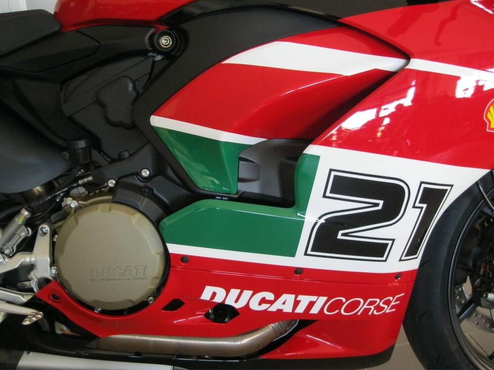 Ducati Panigale V2 Bayliss 1st Championship 20th Anniversary (2021 - 24) (10)