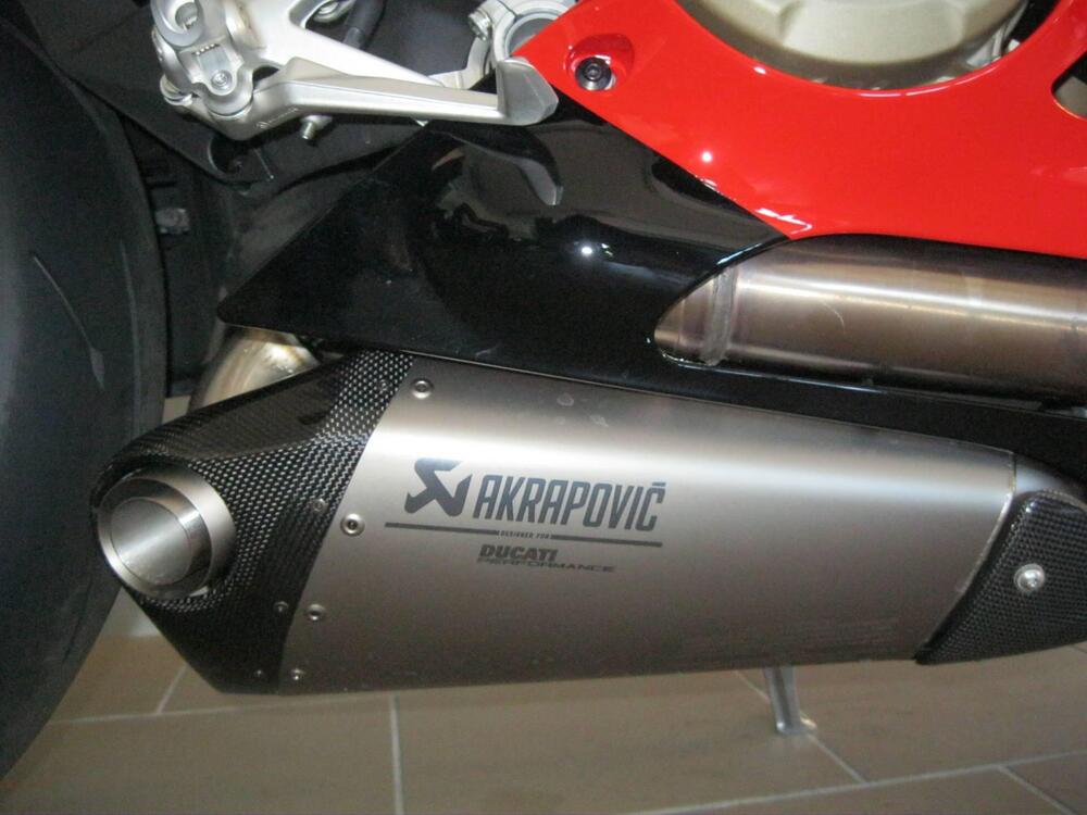 Ducati Panigale V2 Bayliss 1st Championship 20th Anniversary (2021 - 24) (12)