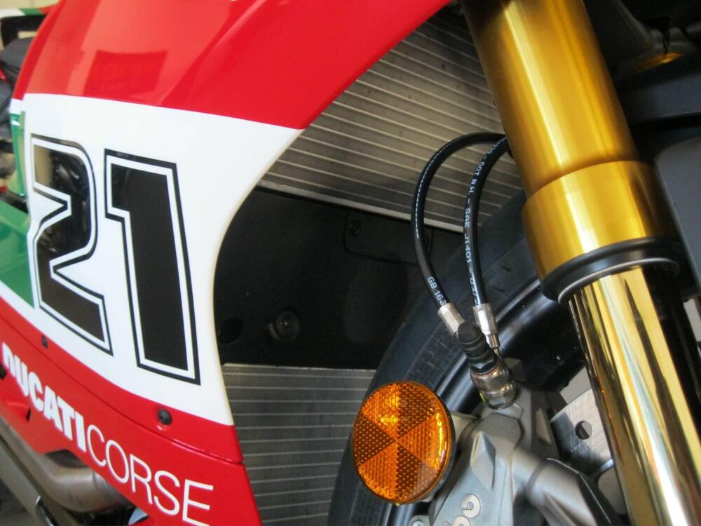 Ducati Panigale V2 Bayliss 1st Championship 20th Anniversary (2021 - 24) (15)