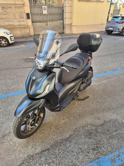 Piaggio Beverly 400 ABS-ASR (2021 - 24) usata