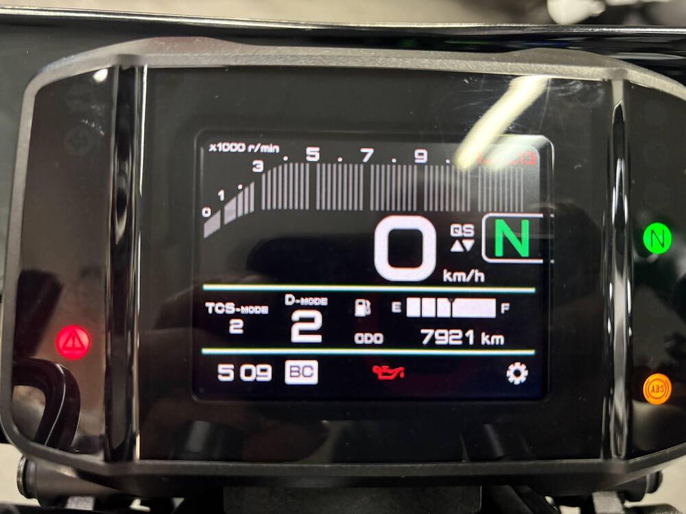 Yamaha MT-09 (2021 - 23) (7)