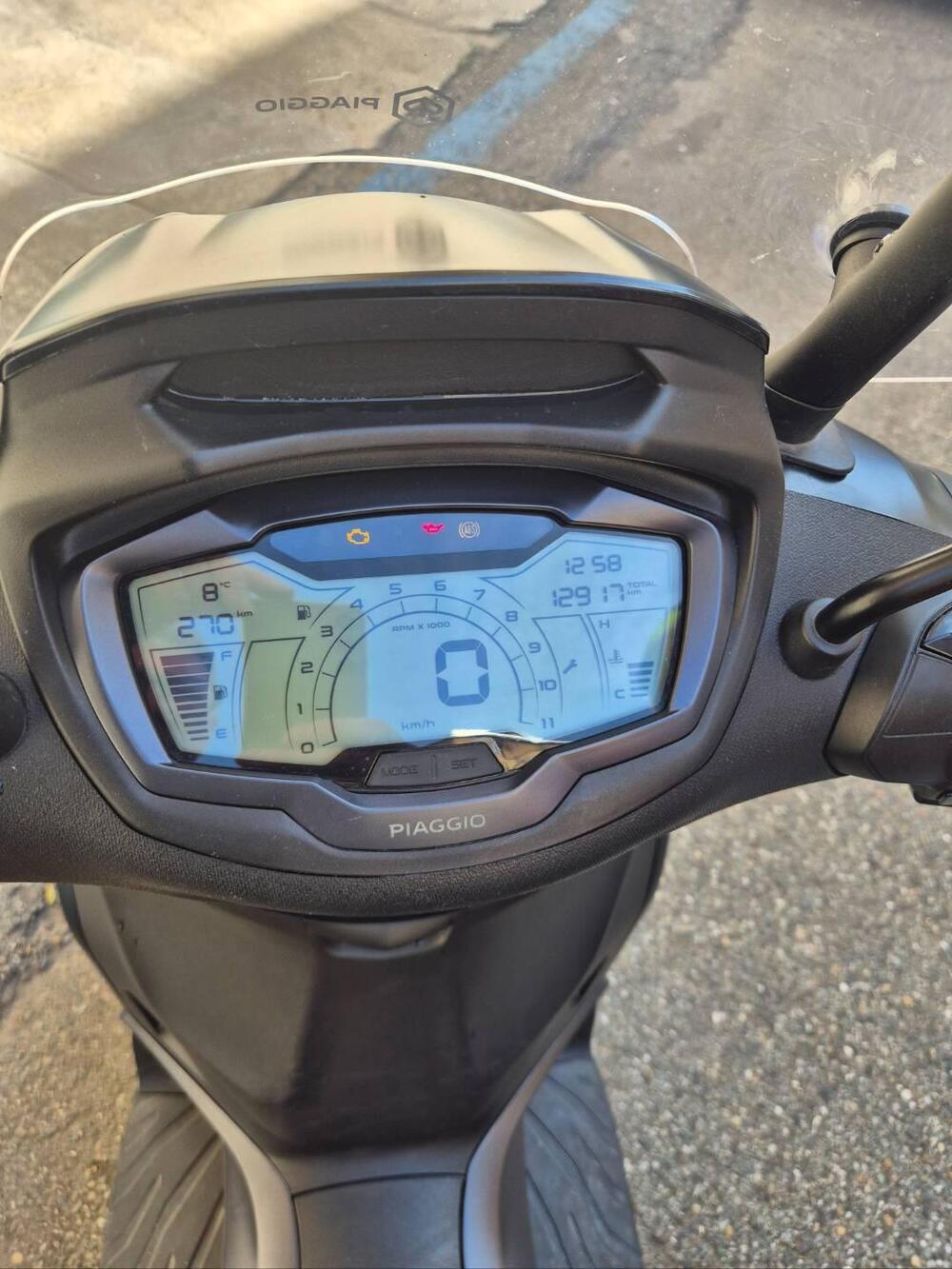 Piaggio Beverly 400 ABS-ASR (2021 - 24) (3)