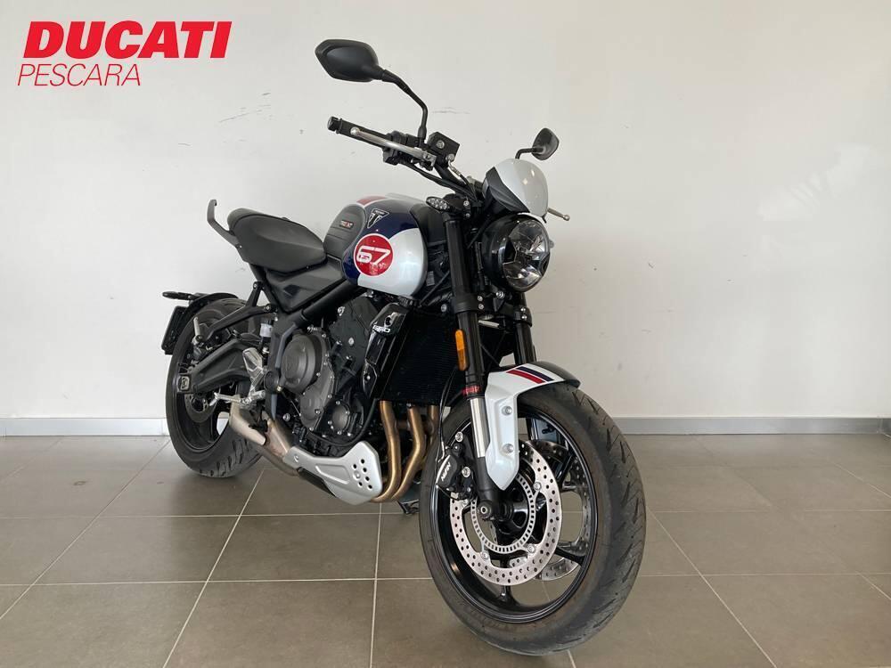 Triumph Trident 660 Triple Tribute Edition (2024) (2)