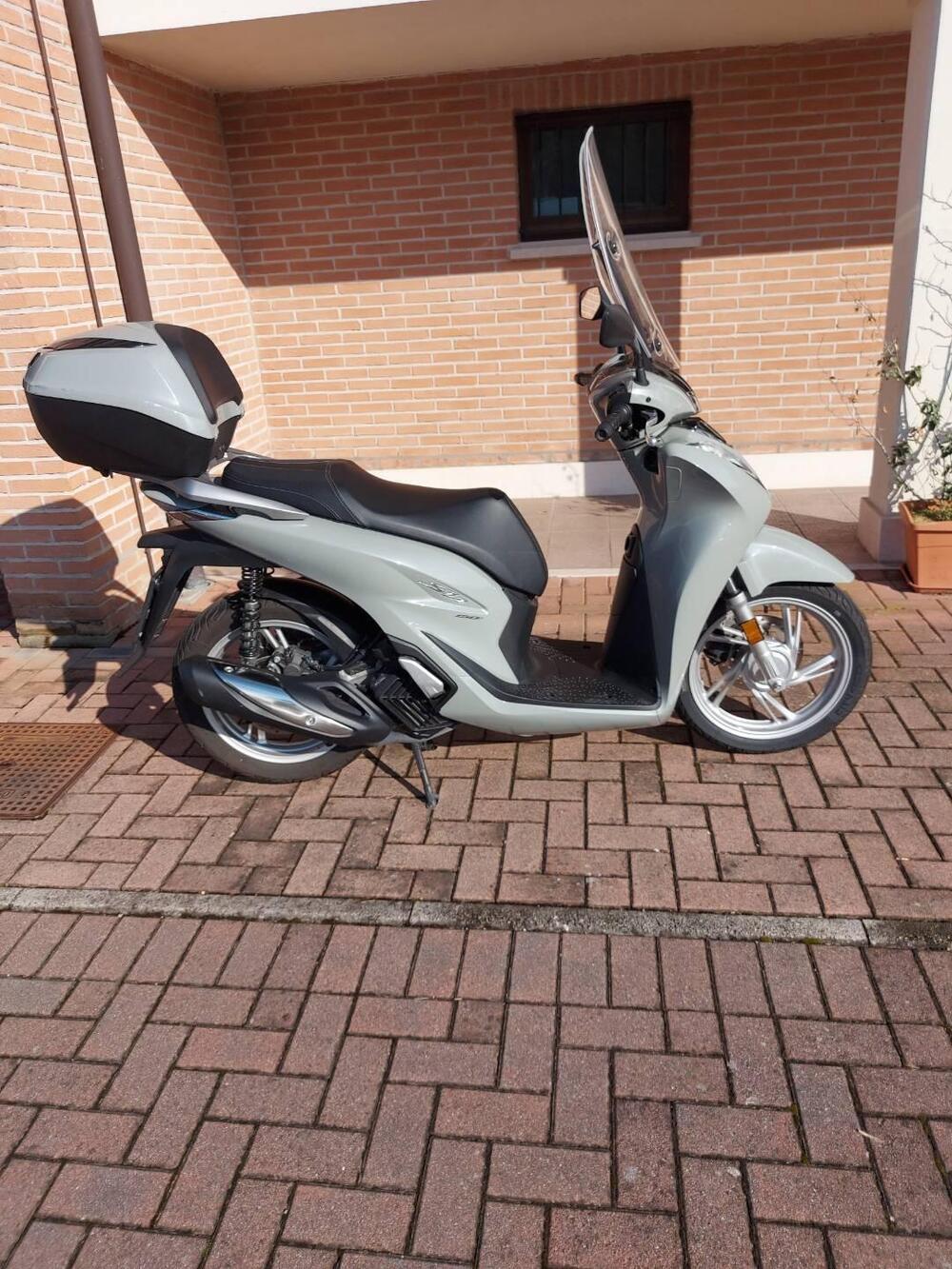 Honda SH 150i (2020 - 23) (2)