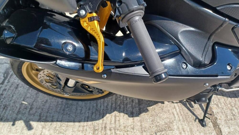 Yamaha YZF R1 (2009 - 11) (5)