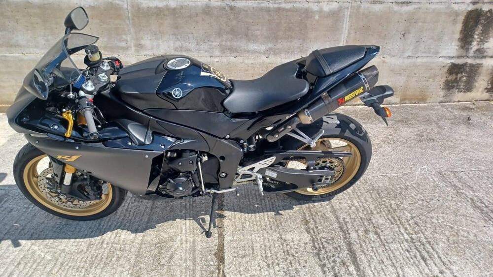 Yamaha YZF R1 (2009 - 11) (6)