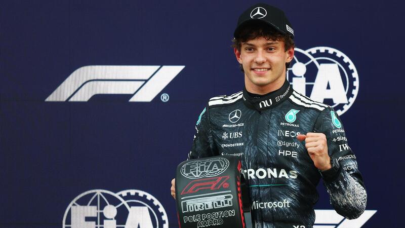 F1. &ldquo;La partenza domani? Il team ci ha detto di stare tranquilli&rdquo;: Andrea Kimi Antonelli svela il monito della Mercedes a lui e Russell