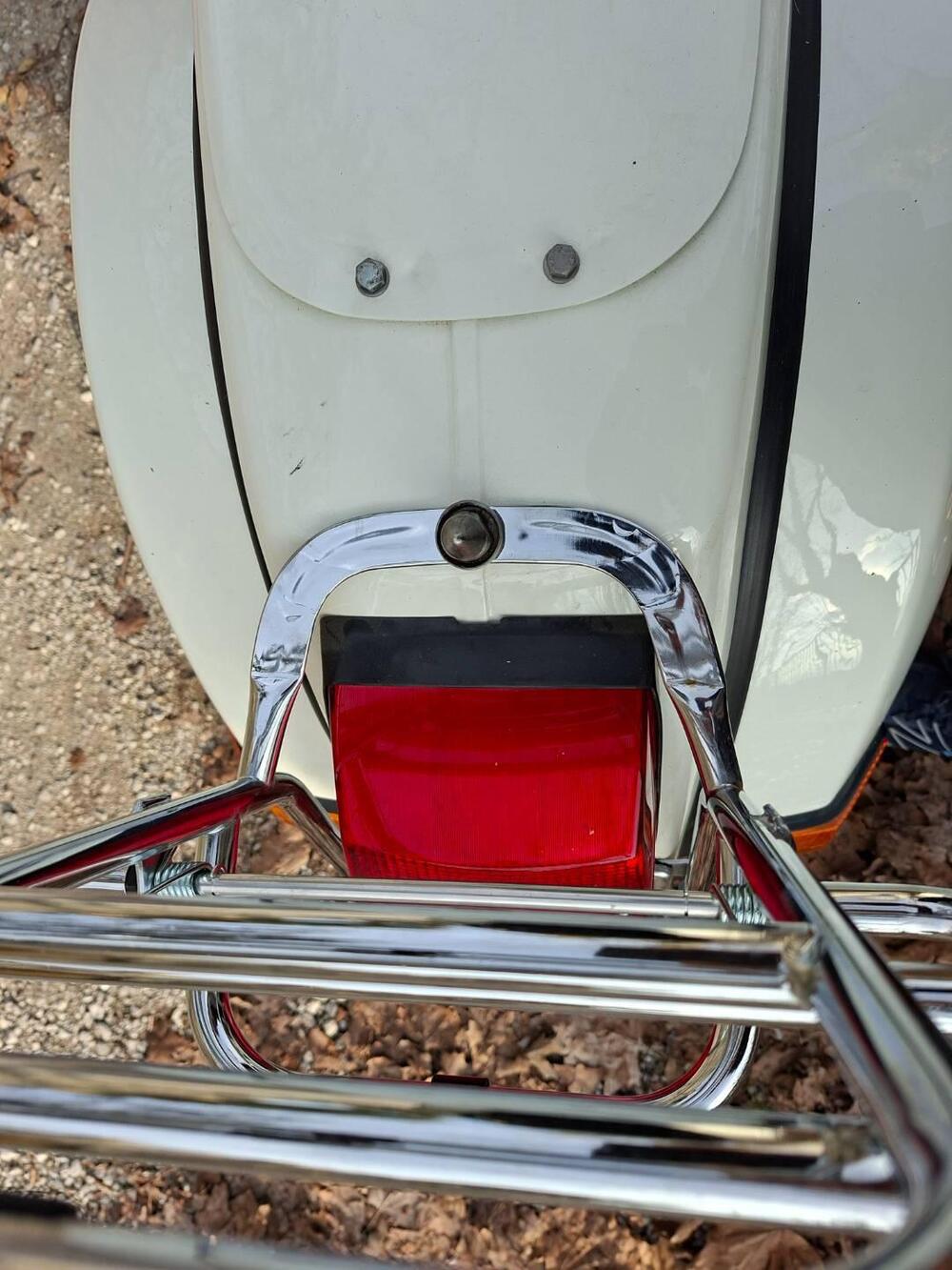 Piaggio Vespa PX125E (3)