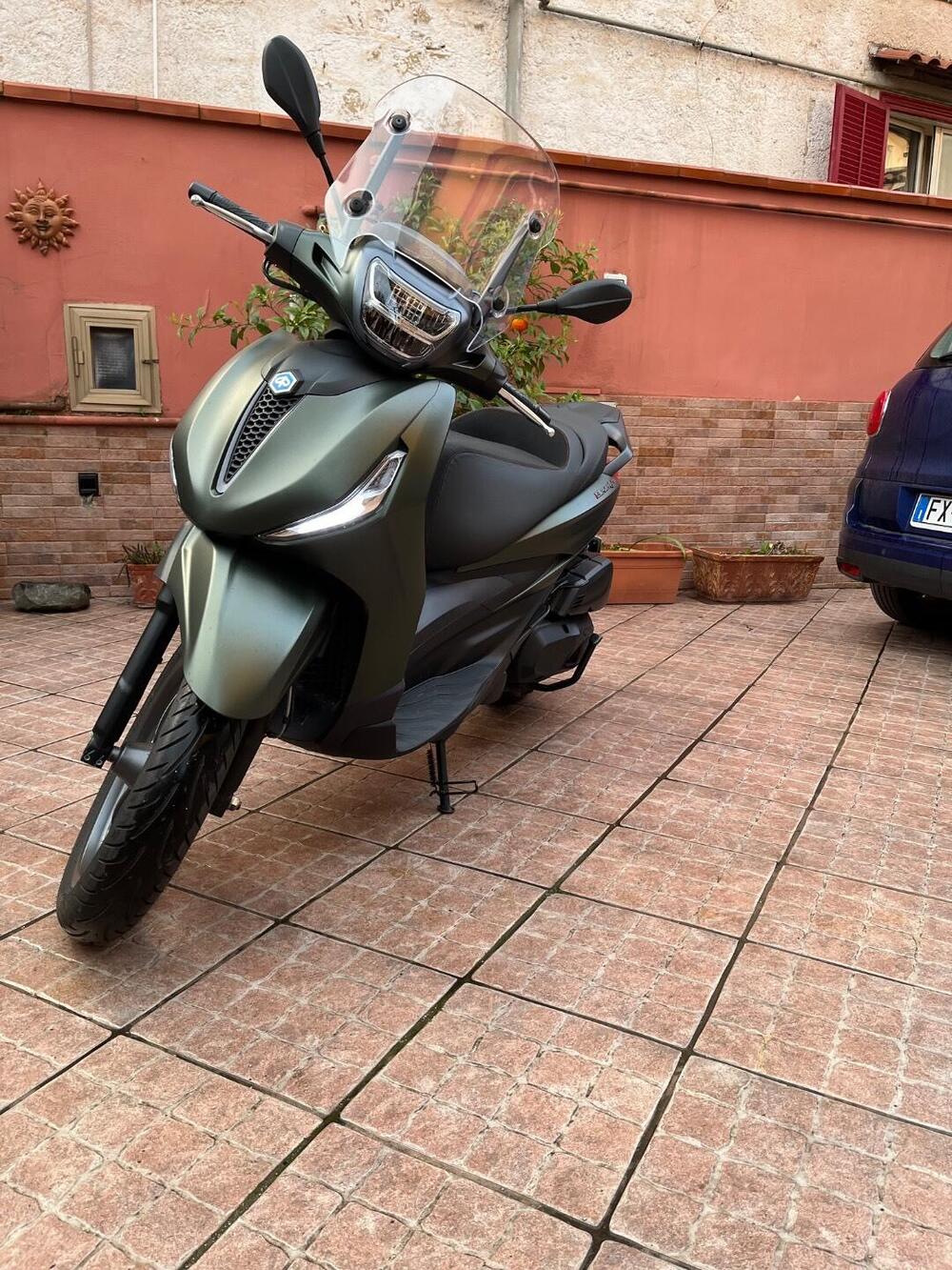 Piaggio Beverly 400 S ABS-ASR (2021 - 24) (4)