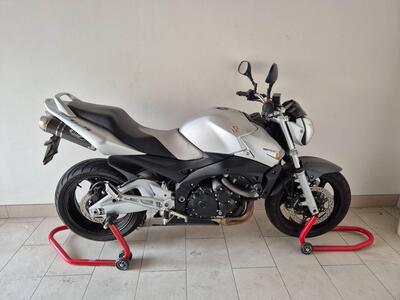 Suzuki GSR 600 (2006 - 11) usata