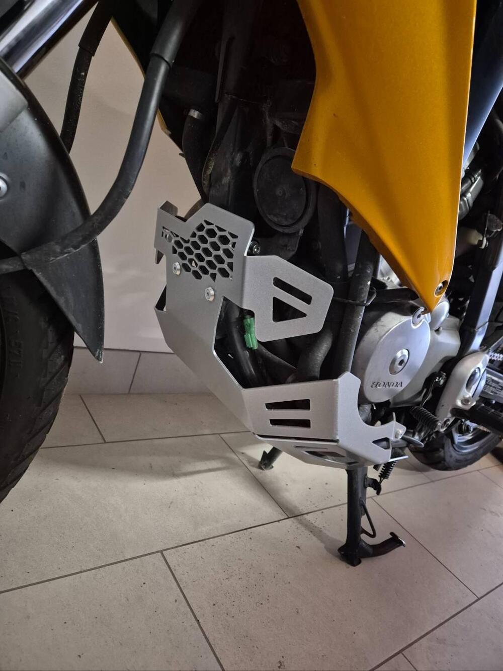 Honda Transalp XL 700 V (2007 - 2013) (2)