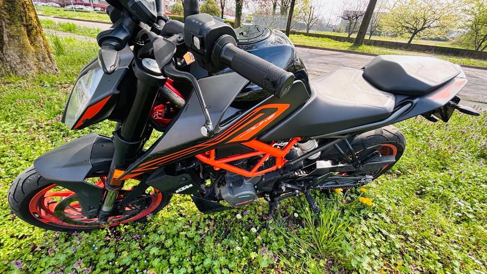 KTM 125 Duke (2021 - 23) (9)