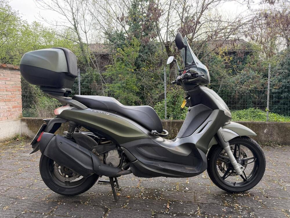 Piaggio Beverly 350 SportTouring ie ABS (2011 - 17)
