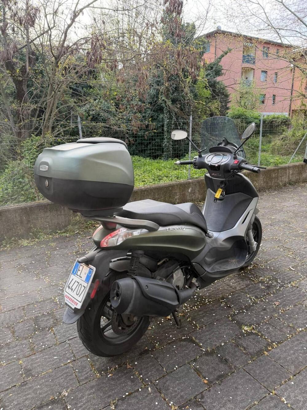 Piaggio Beverly 350 SportTouring ie ABS (2011 - 17) (4)