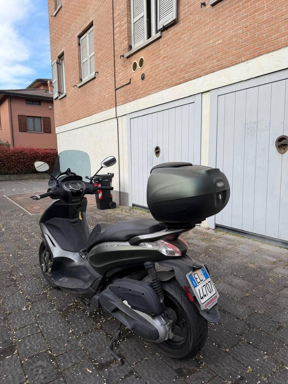Piaggio Beverly 350 SportTouring ie ABS (2011 - 17) (5)