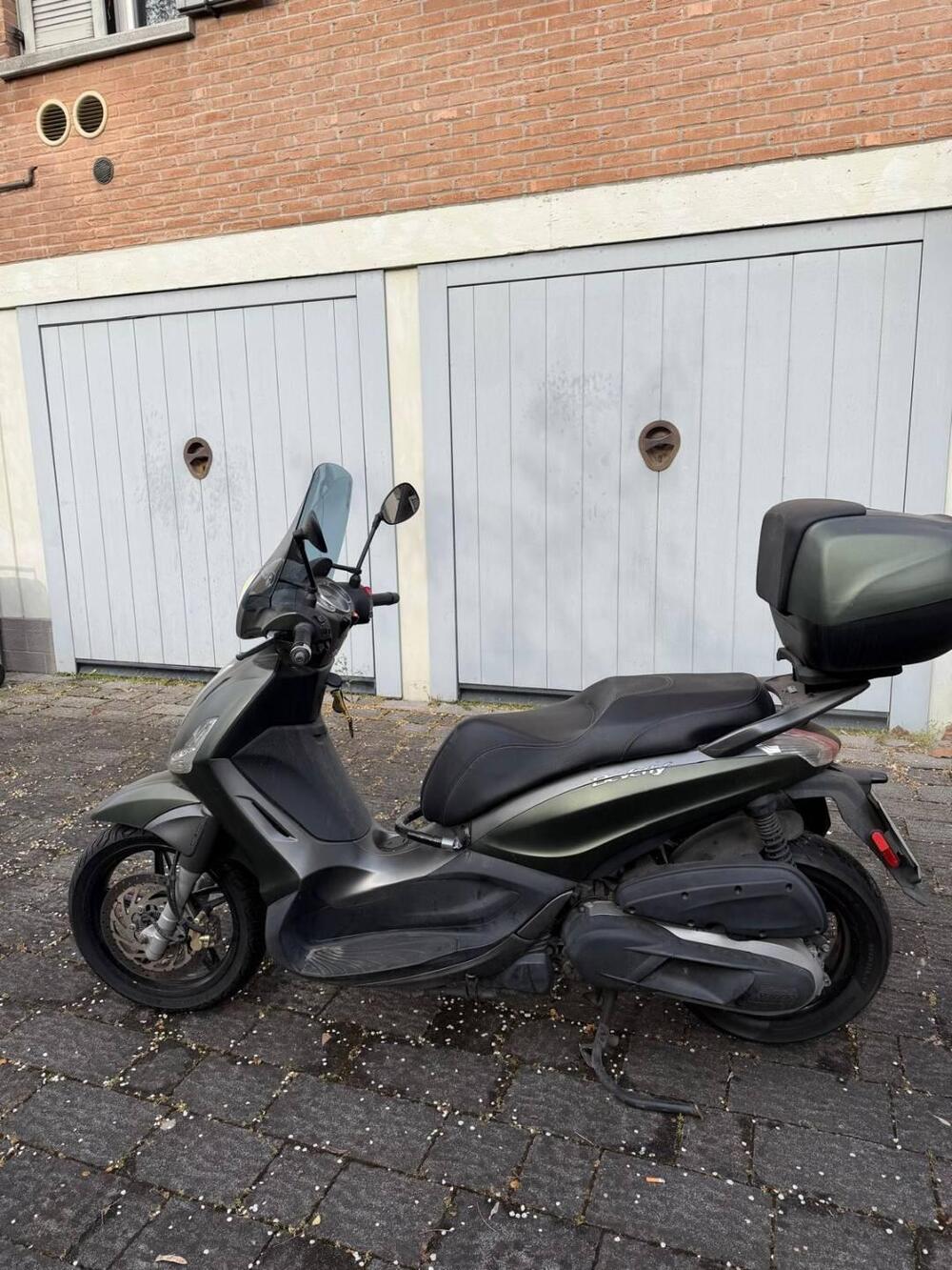 Piaggio Beverly 350 SportTouring ie ABS (2011 - 17) (9)