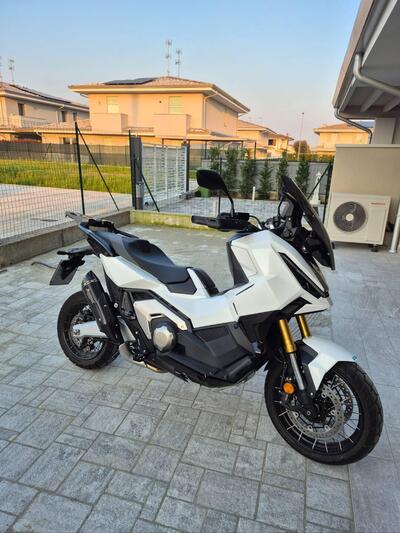 Honda X-ADV 750 (2025 - 26) usata