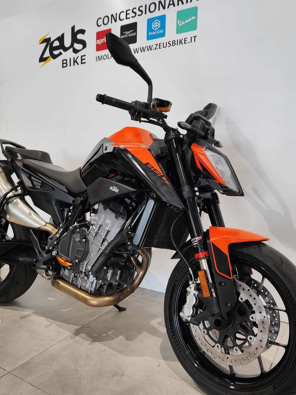 KTM 890 Duke (2021 - 23) (4)